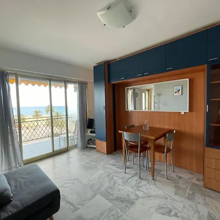 Climatise A Menton, Face - Fr-1-196-208