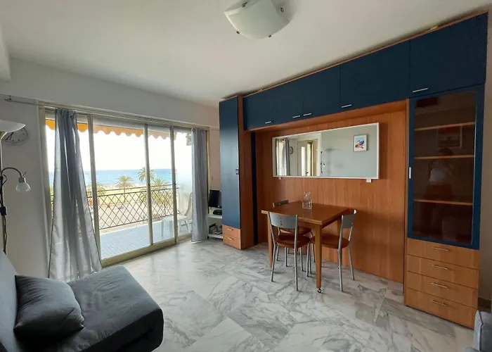 Climatise A Menton, Face - Fr-1-196-208